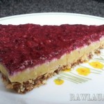 Raw Berry Cream Cake